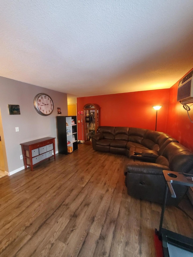 12932 Nicollet Ave unit 102, Burnsville, MN 55337 - photo 2