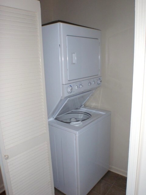 2318 B-7 Indian Dr, Jacksonville, NC 28546 - photo 6