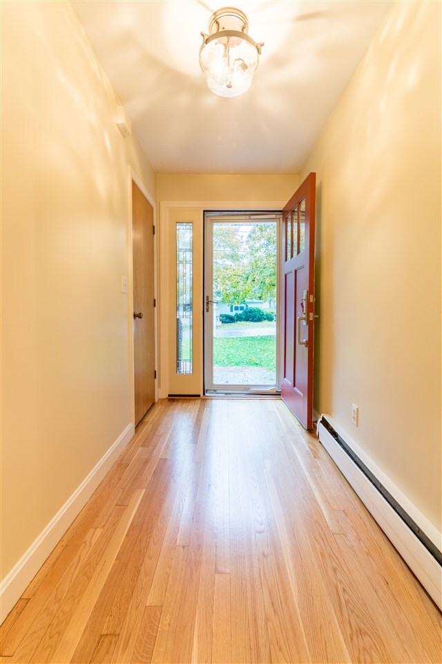 1 Tobey St, Hampton, NH 03842 - photo 3