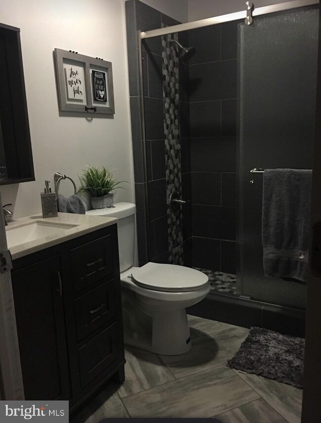 606 Beideman Ave, Camden, NJ 08105 - photo 6