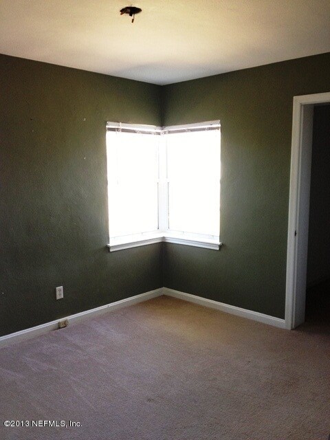 1939 Burkholder Cir E, Jacksonville, FL 32216 - photo 6