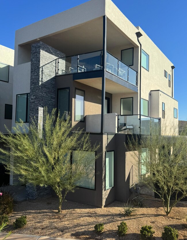 723 W Sapphire Ln, St. George, UT 84790 - photo 2