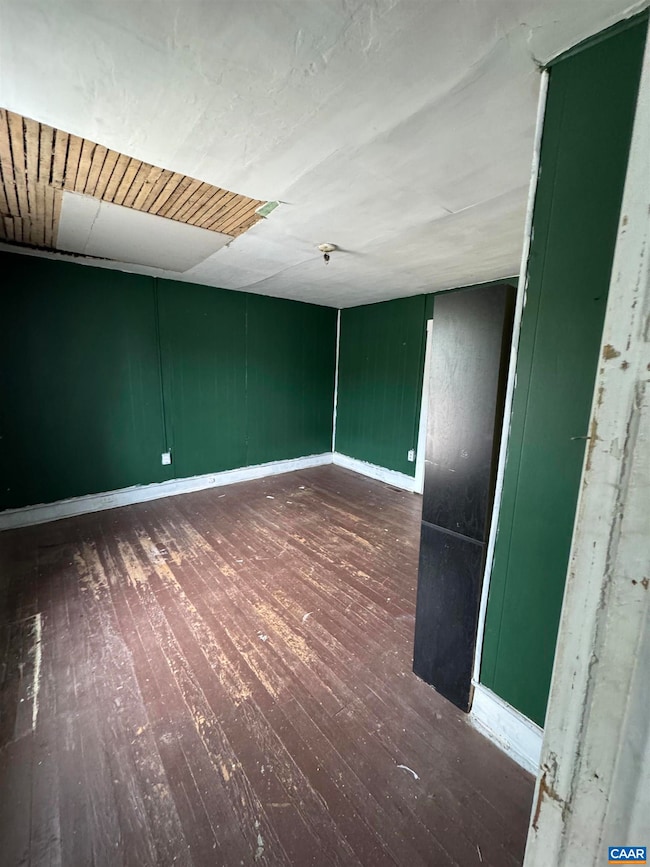 208 S Delphine Ave, Waynesboro, VA 22980 - photo 5