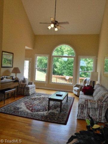 402 Hawk's Nest Trail, Purlear, NC 28665 - photo 3