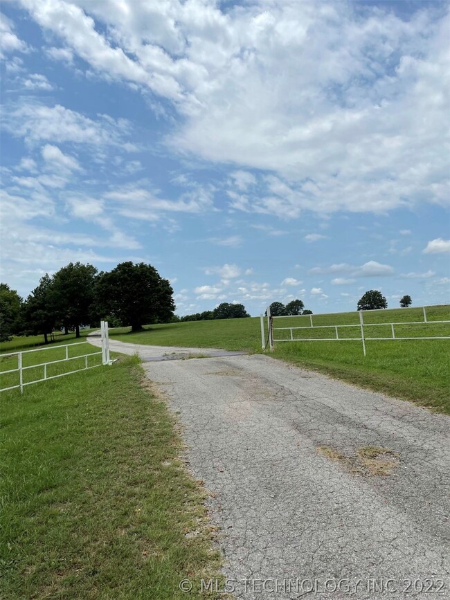 Entrance and gate to the property