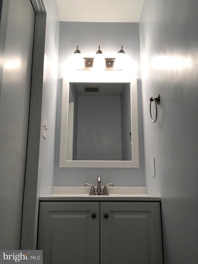 3717A Madison Ln, Falls Church, VA 22041 - photo 6