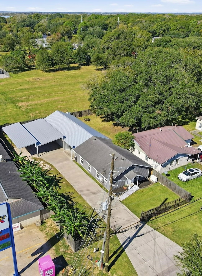 5853 Hazel Ave unit 1800 sq ft  METAL BU, Port Arthur, TX 77640 - photo 2
