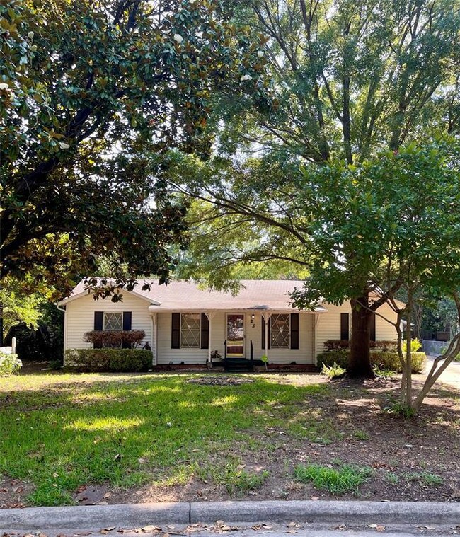 23 Lynn Ct, Hurst, TX 76053 - photo 3