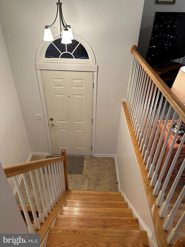 103 Mummert Cir, Winchester, VA 22601 - photo 2