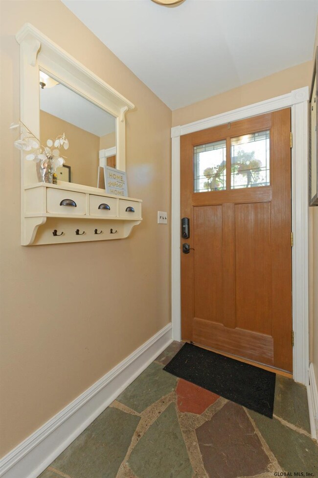 4 Rita Ln, Albany, NY 12211 - photo 5