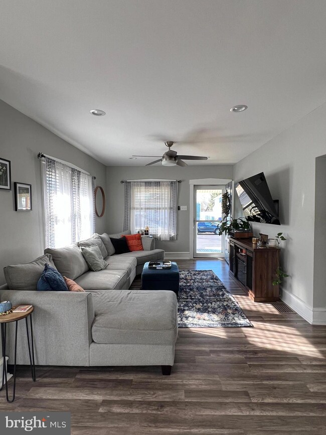 309 Cedarcroft Ave, Audubon, NJ 08106 - photo 5