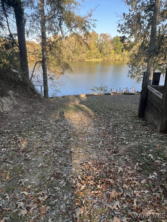 One can drive to the floating pier.l