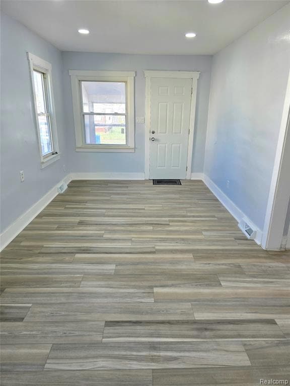 8276 Orchard Ave, Warren, MI 48089 - photo 7