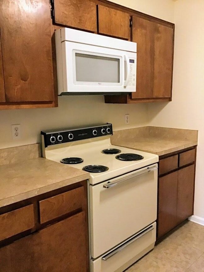 140 Stoneybrook Place unit B, Augusta, GA 30907 - photo 4