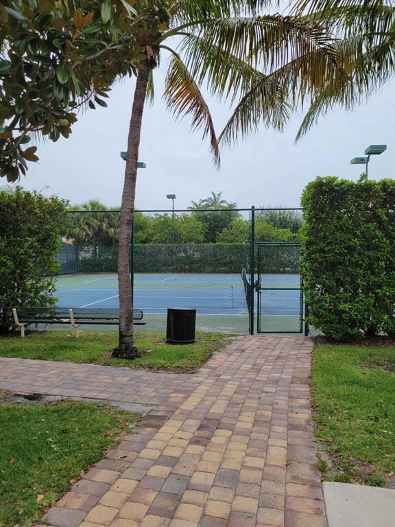 3265 Laurel Ridge Cir, Riviera Beach, FL 33404 - photo 6