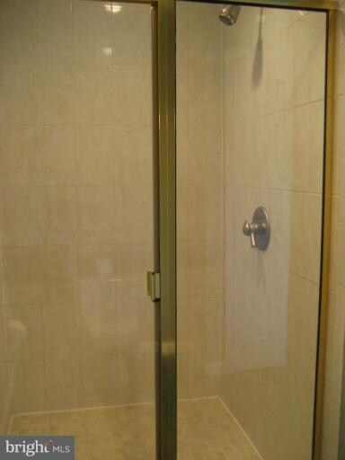 6136 35th St N, Arlington, VA 22213 - photo 3