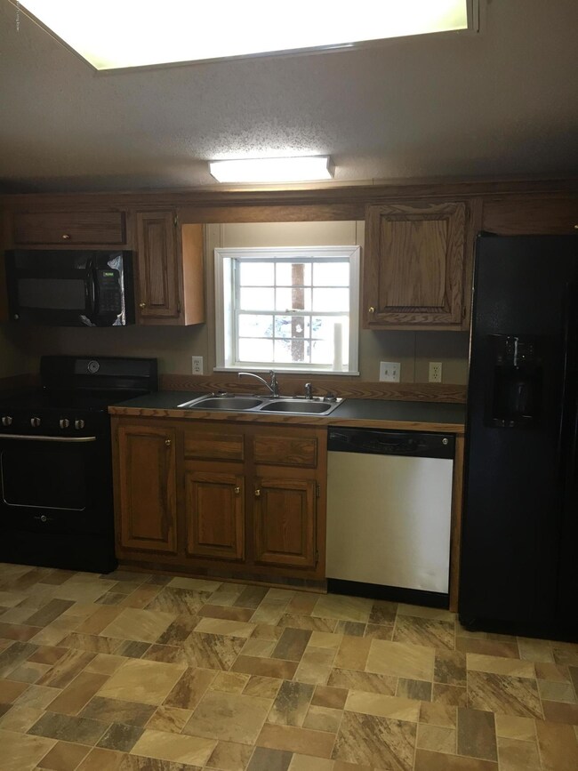 560EAB58-C4AE-450B-BDD6-3C9C5B303A16