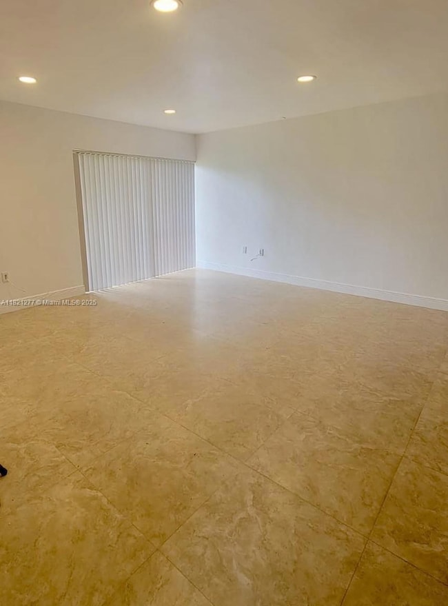 9449 SW 76th St unit T2, Miami, FL 33173 - photo 5