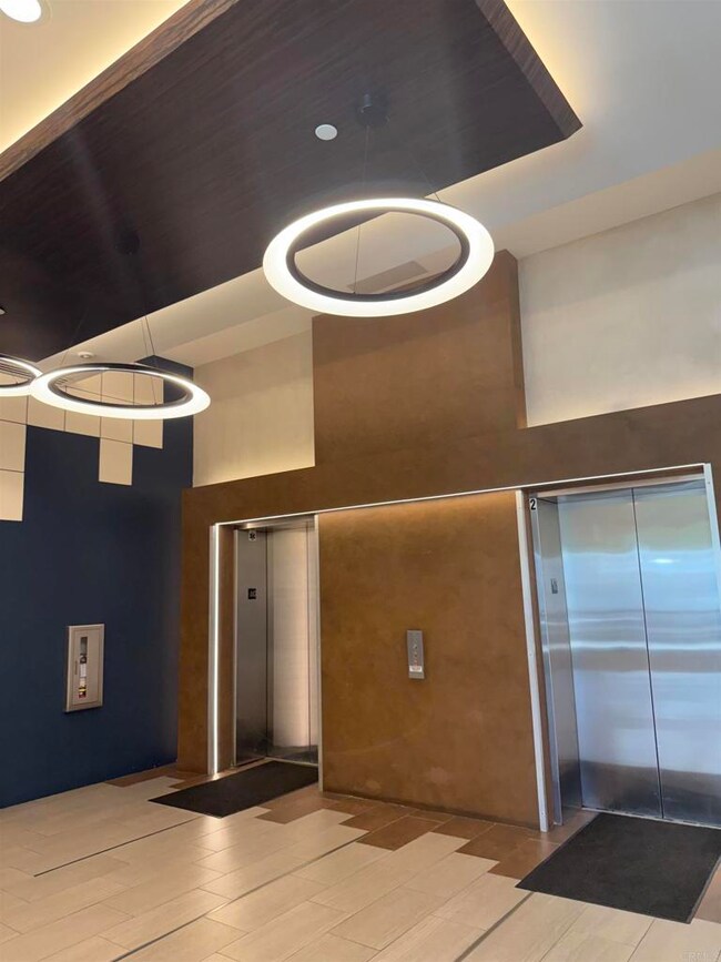 Element unit 403, San Diego, CA 92101 - photo 2