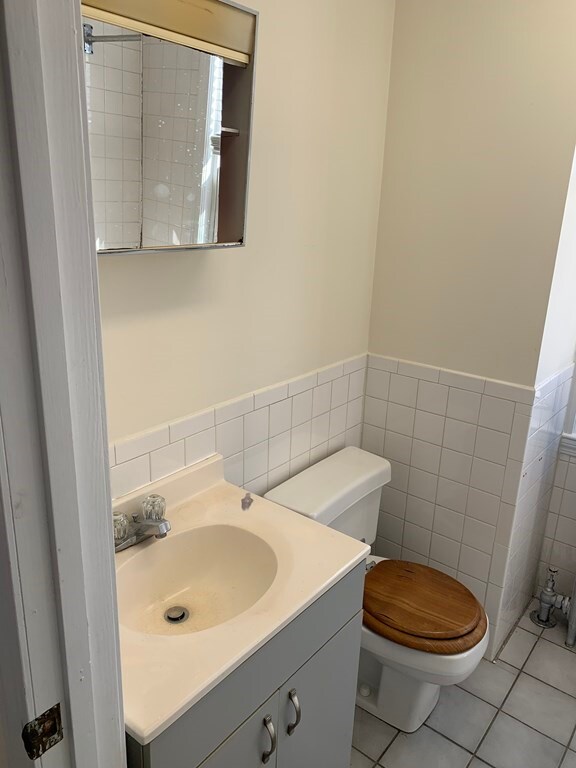 10 Cliff St unit 1, Quincy, MA 02169 - photo 4