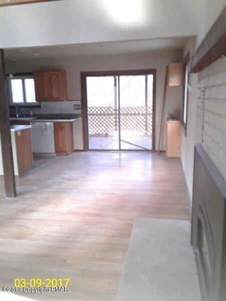 3463 Crestwood Dr, East Stroudsburg, PA 18301 - photo 5