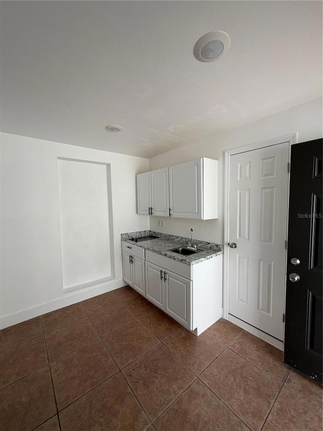 1702 W Dempsey Ave unit B, Tampa, FL 33603 - photo 3