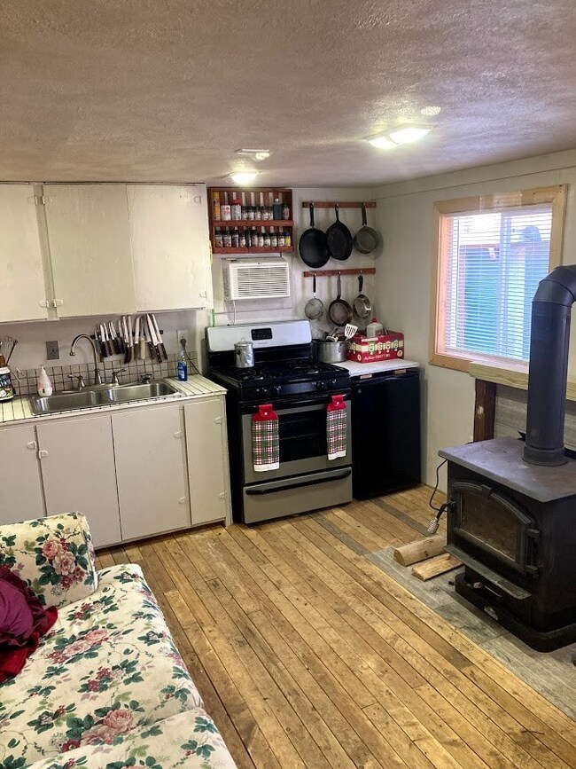 290 Eden Ln, Stewart, TN 37175 - photo 6