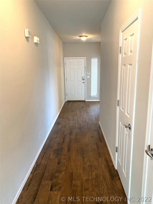 19918 E 49th Place S, Broken Arrow, OK 74014 - photo 2