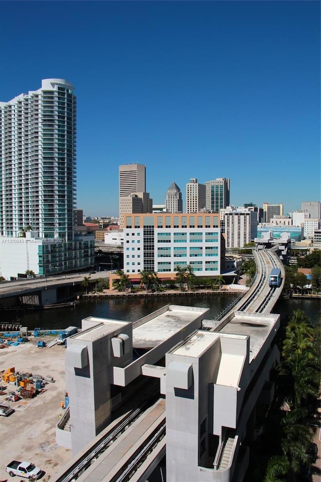 My Brickell unit 1104, Miami, FL 33131 - photo 6