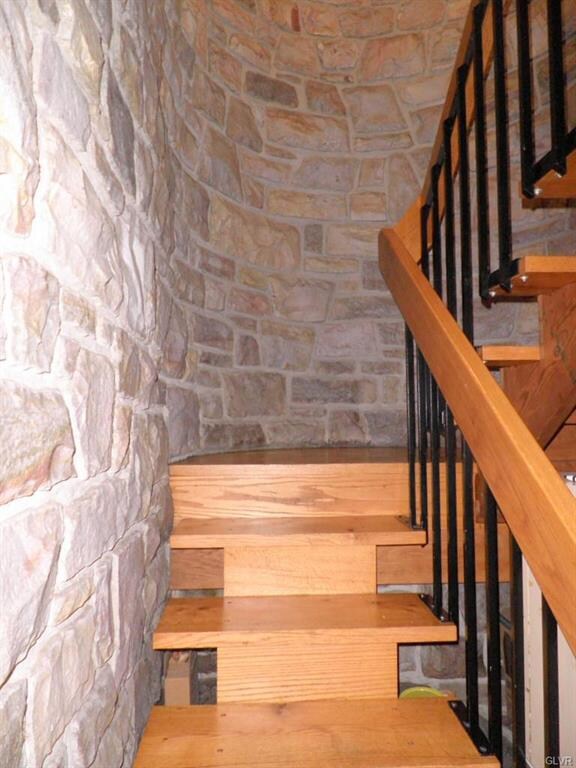 4115 Dillingersville Rd, Zionsville, PA 18092 - photo 4