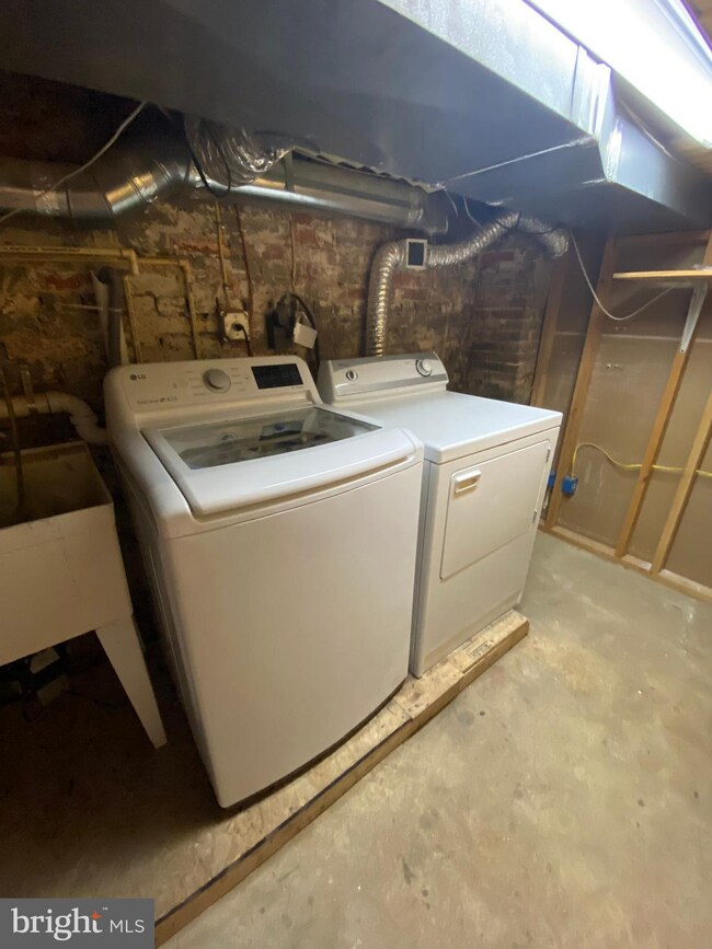 637 Wyeth St, Baltimore, MD 21230 - photo 4