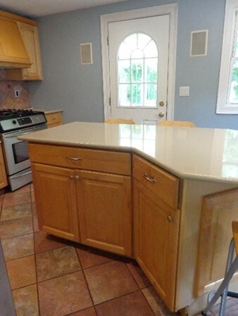 80 Josh Gray Rd, Rockland, MA 02370 - photo 3