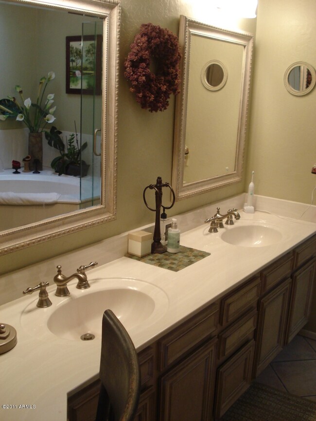 Master Vanity