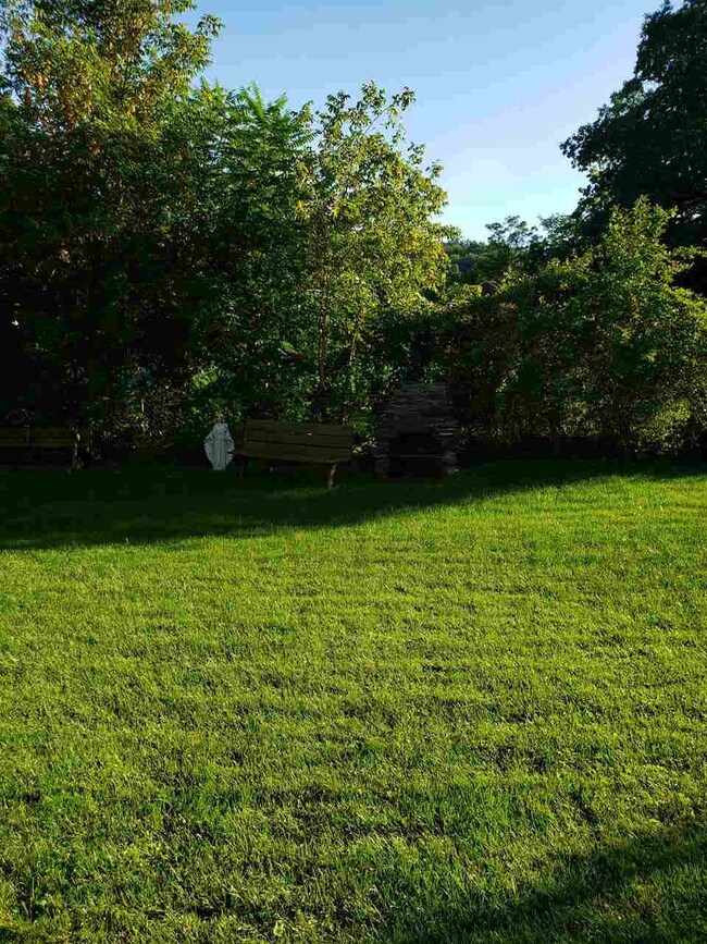 96 Summer St, Hartford, VT 05001 - photo 5