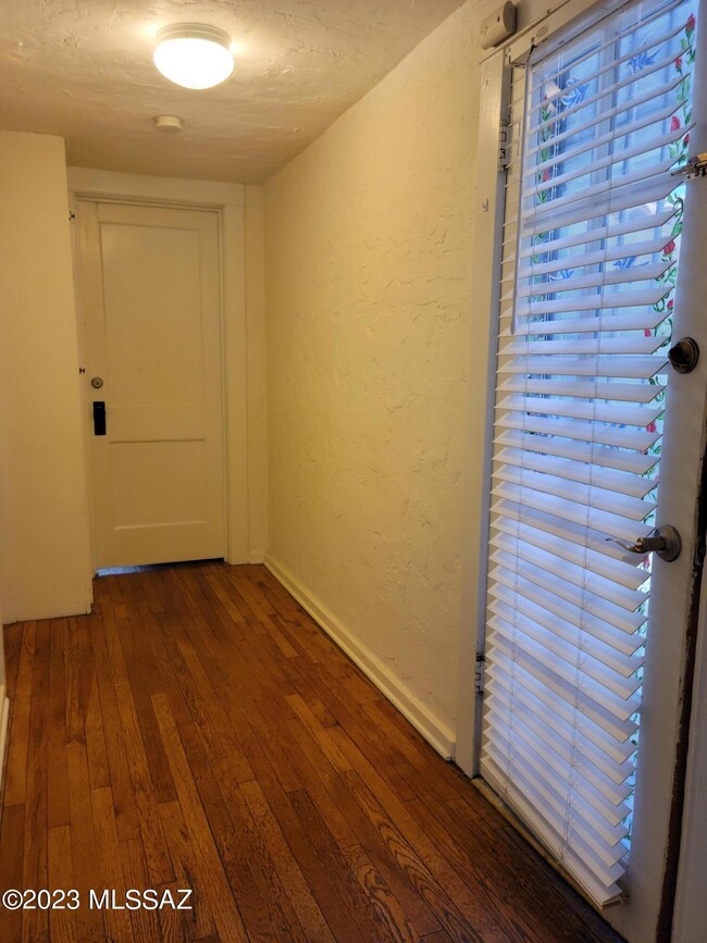 2027 E 1st St unit 1, Tucson, AZ 85719 - photo 5