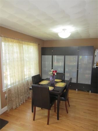 57A Richardson St, Wakefield, MA 01880 - photo 5