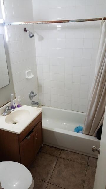 Unit C Bathroom