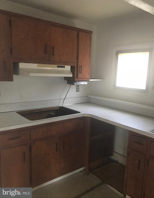 48 W Park Ave, Vineland, NJ 08360 - photo 5