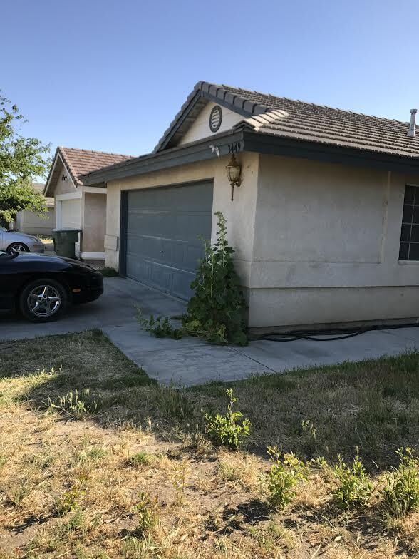 3449 Granite Ct, Rosamond, CA 93560 - photo 2