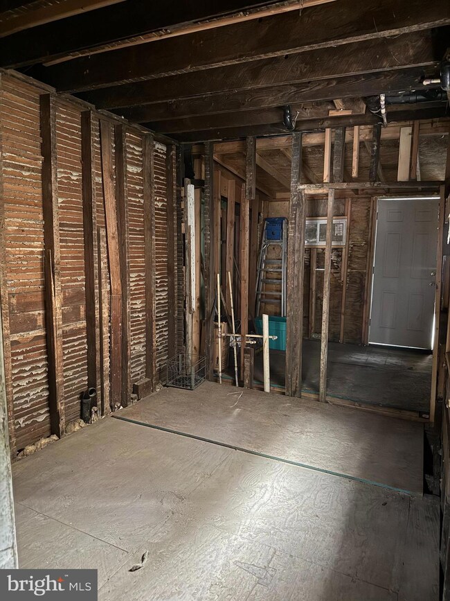 1207 1/2 Liberty St, Camden, NJ 08104 - photo 4