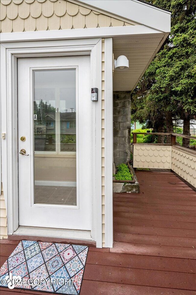 913 W 14th Ave, Anchorage, AK 99501 - photo 6