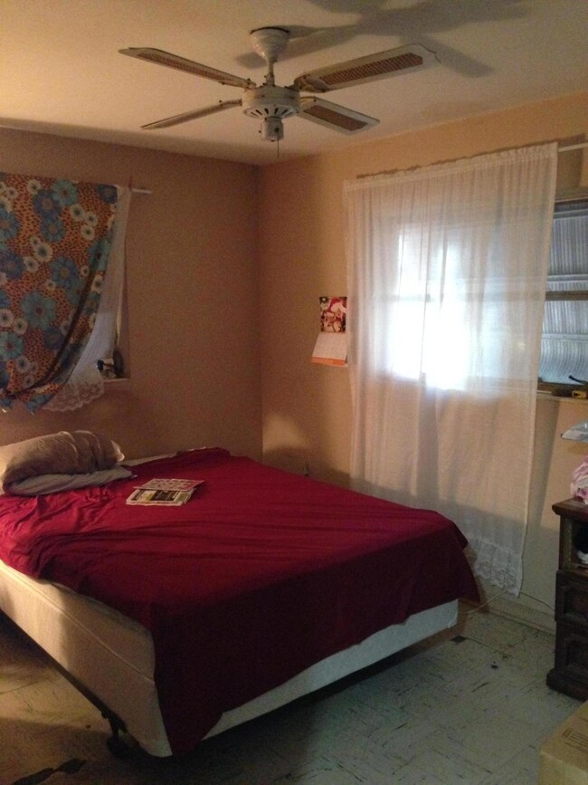 613 SW 14th St, Belle Glade, FL 33430 - photo 7