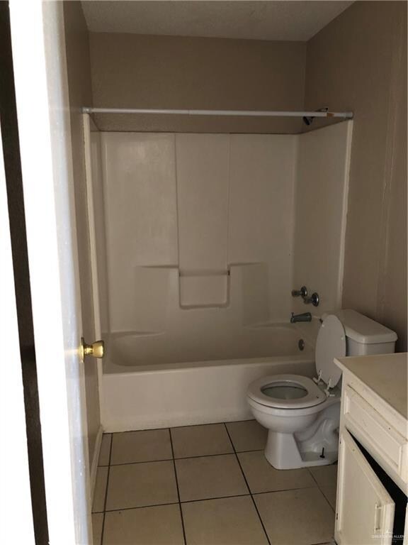 1000 W Caffery Ave unit A7, Pharr, TX 78577 - photo 4