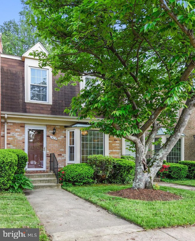 523 Bay Dale Ct, Arnold, MD 21012 - photo 2