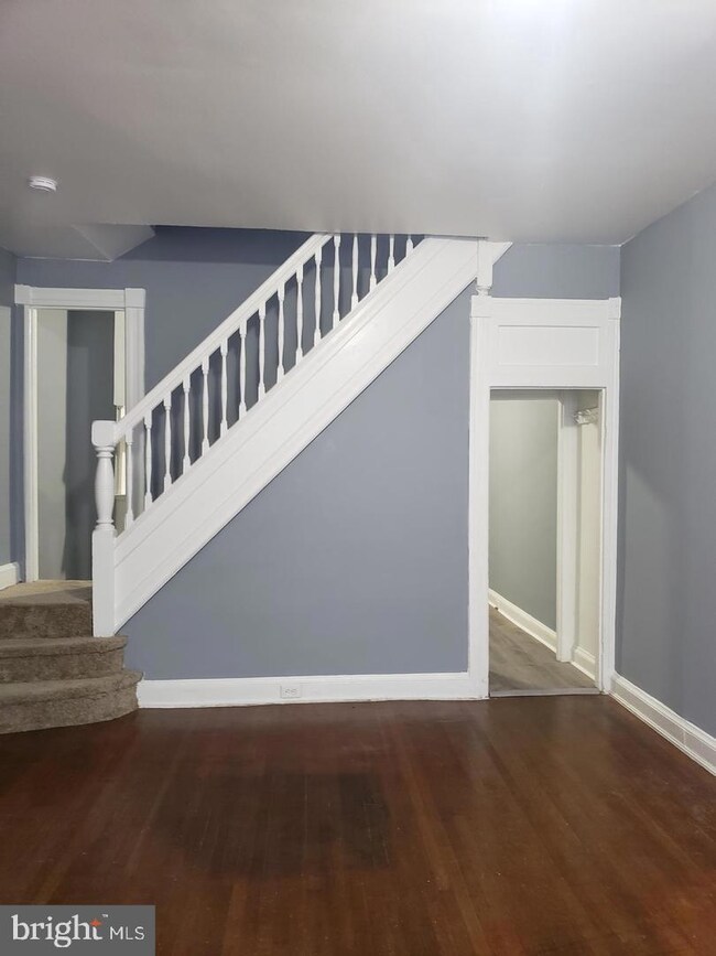 810 Appleton St, Baltimore, MD 21217 - photo 3