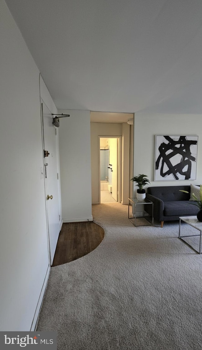 The Cavendish unit 403, Arlington, VA 22202 - photo 3