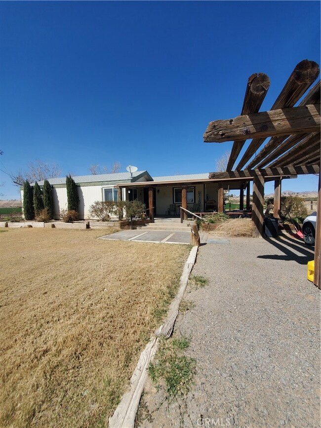 2111 W 6th Ave, Blythe, CA 92225 - photo 2