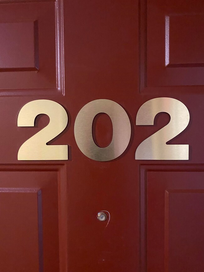 2 New Haven Dr unit UE202, Nashua, NH 03063 - photo 5