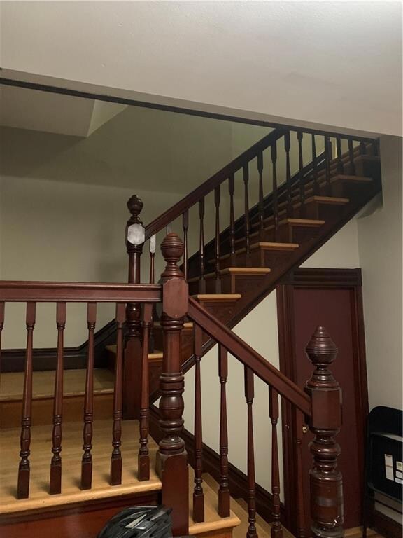 11 Stuart St, Pawtucket, RI 02860 - photo 5