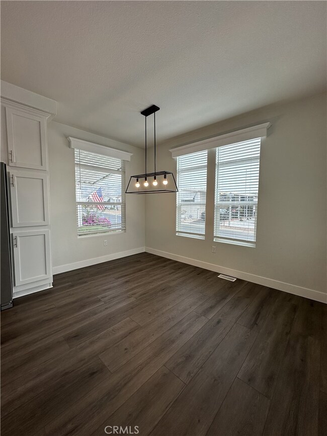 4095 Fruit St unit 607, La Verne, CA 91750 - photo 3